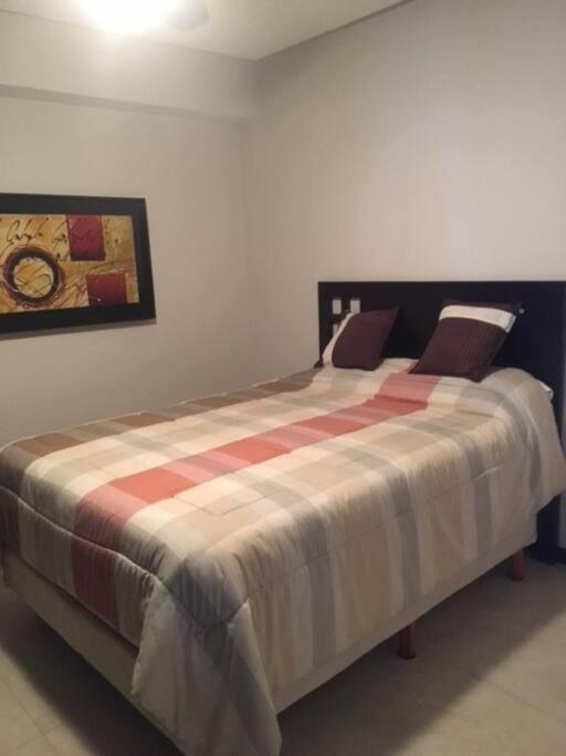 Beautiful 3 Bedroom, Fully Furnished, On The Beach Mazatlán Εξωτερικό φωτογραφία