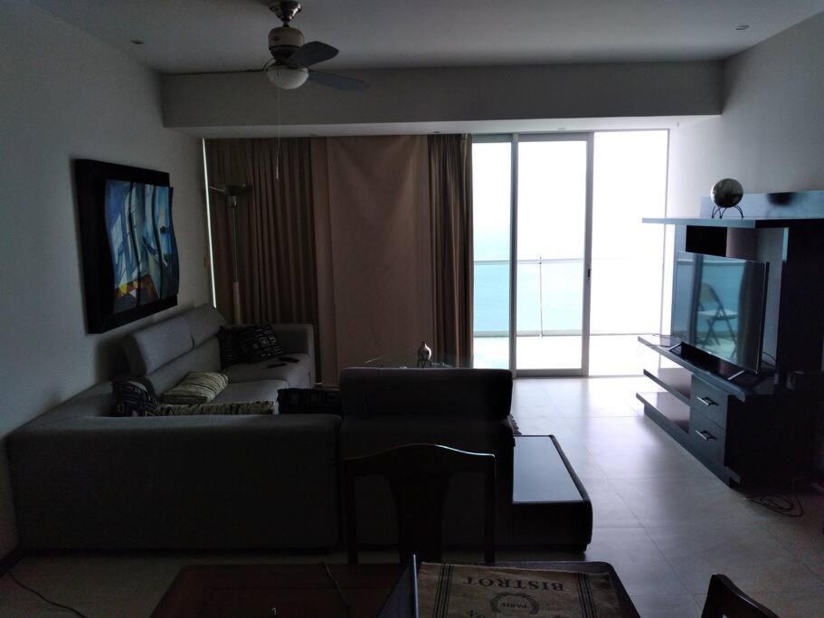 Beautiful 3 Bedroom, Fully Furnished, On The Beach Mazatlán Εξωτερικό φωτογραφία