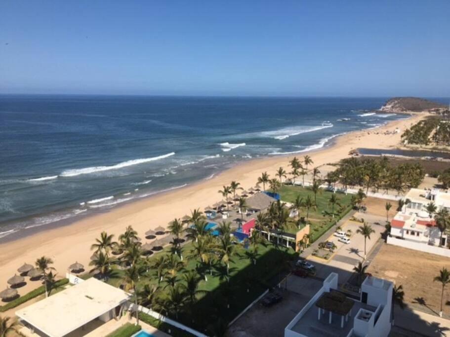 Beautiful 3 Bedroom, Fully Furnished, On The Beach Mazatlán Εξωτερικό φωτογραφία