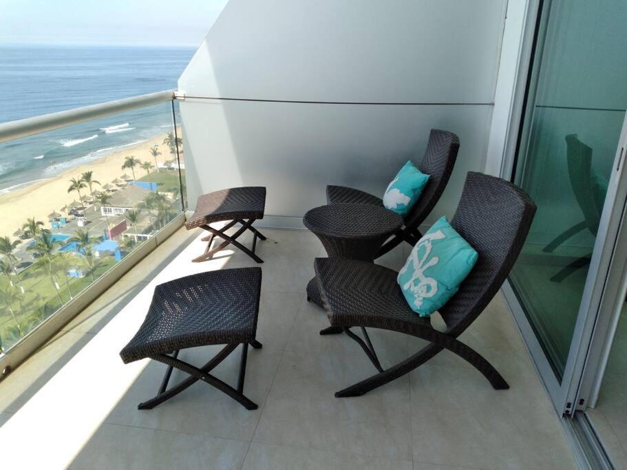 Beautiful 3 Bedroom, Fully Furnished, On The Beach Mazatlán Εξωτερικό φωτογραφία